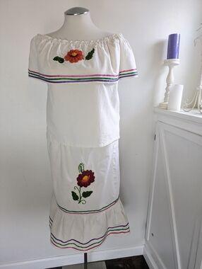 Authentic Mexican Skirt & Blouse L/XL